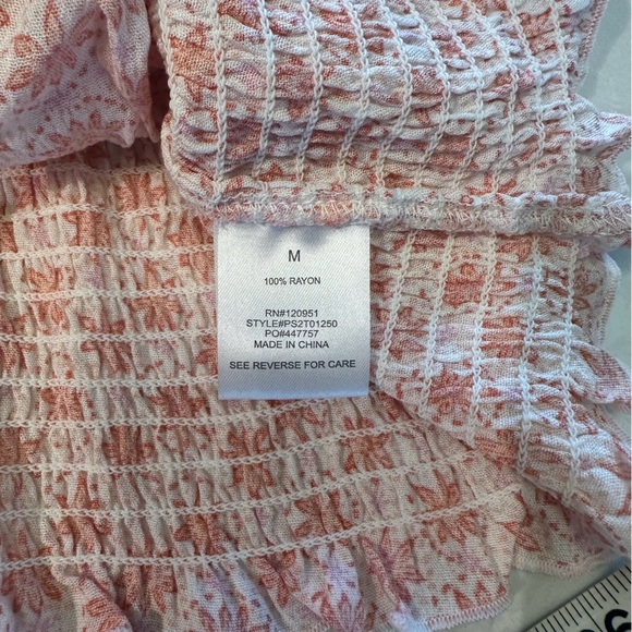 🥰 2/$25 Bundle of 2 crop tops - Picture 3 of 11